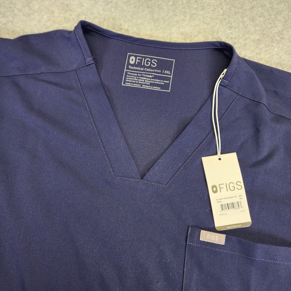 NEW FIGS Mens XXL 2XL Chisec Three Pocket Scrub Top Blue V-Neck